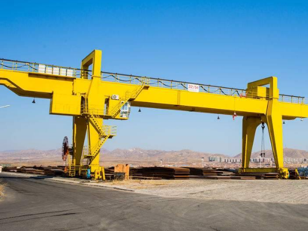 龍門吊門式起重機如何進行日常維護保養(yǎng)？