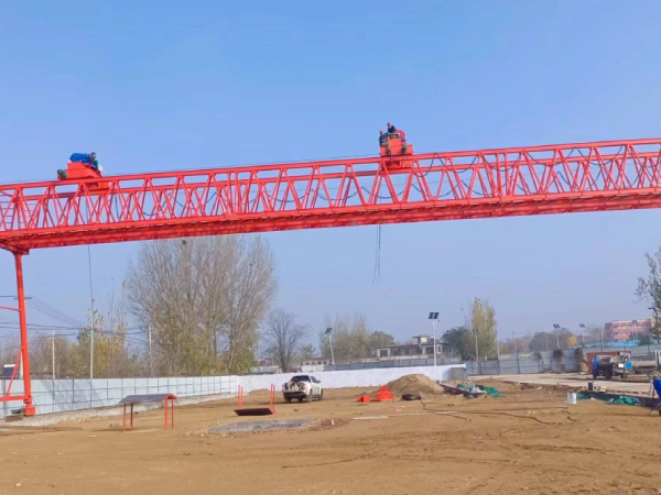 龍門吊門式起重機(jī)突發(fā)情況應(yīng)對(duì)的規(guī)范有哪些?