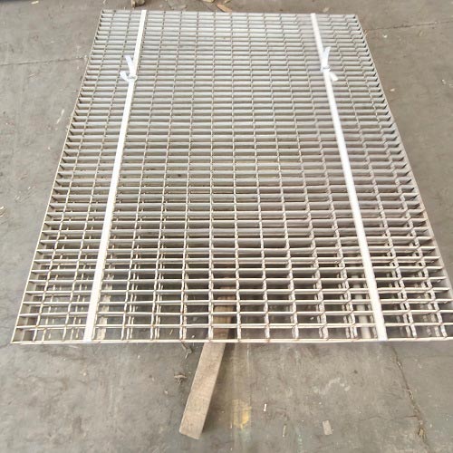 選購(gòu)高質(zhì)量不銹鋼鋼格板鋼格柵考慮因素有哪些