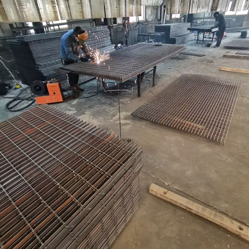 鋼格柵定制選購流程：從需求溝通到驗(yàn)收的避坑要點(diǎn)