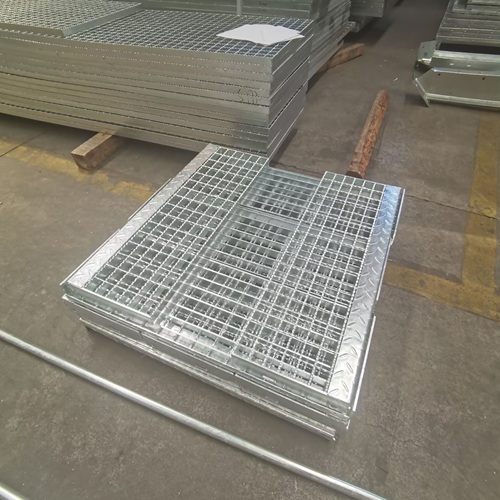 倉(cāng)庫(kù)貨架鋼格柵應(yīng)用：提升存儲(chǔ)效率的實(shí)用方案