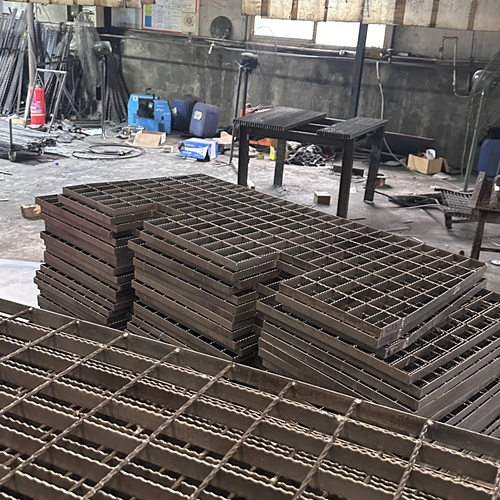 鋼格柵板怎么選才不踩坑？這幾點必須知道