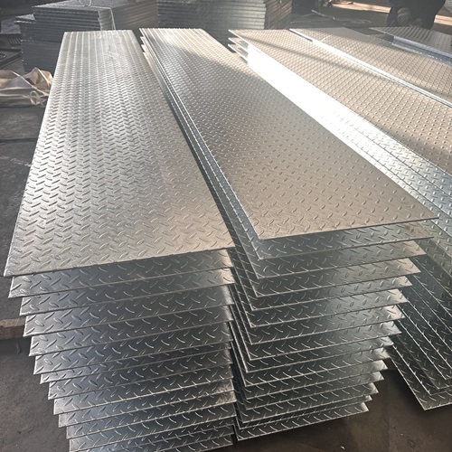 鋼格柵板在智慧城市基礎(chǔ)設(shè)施中的角色